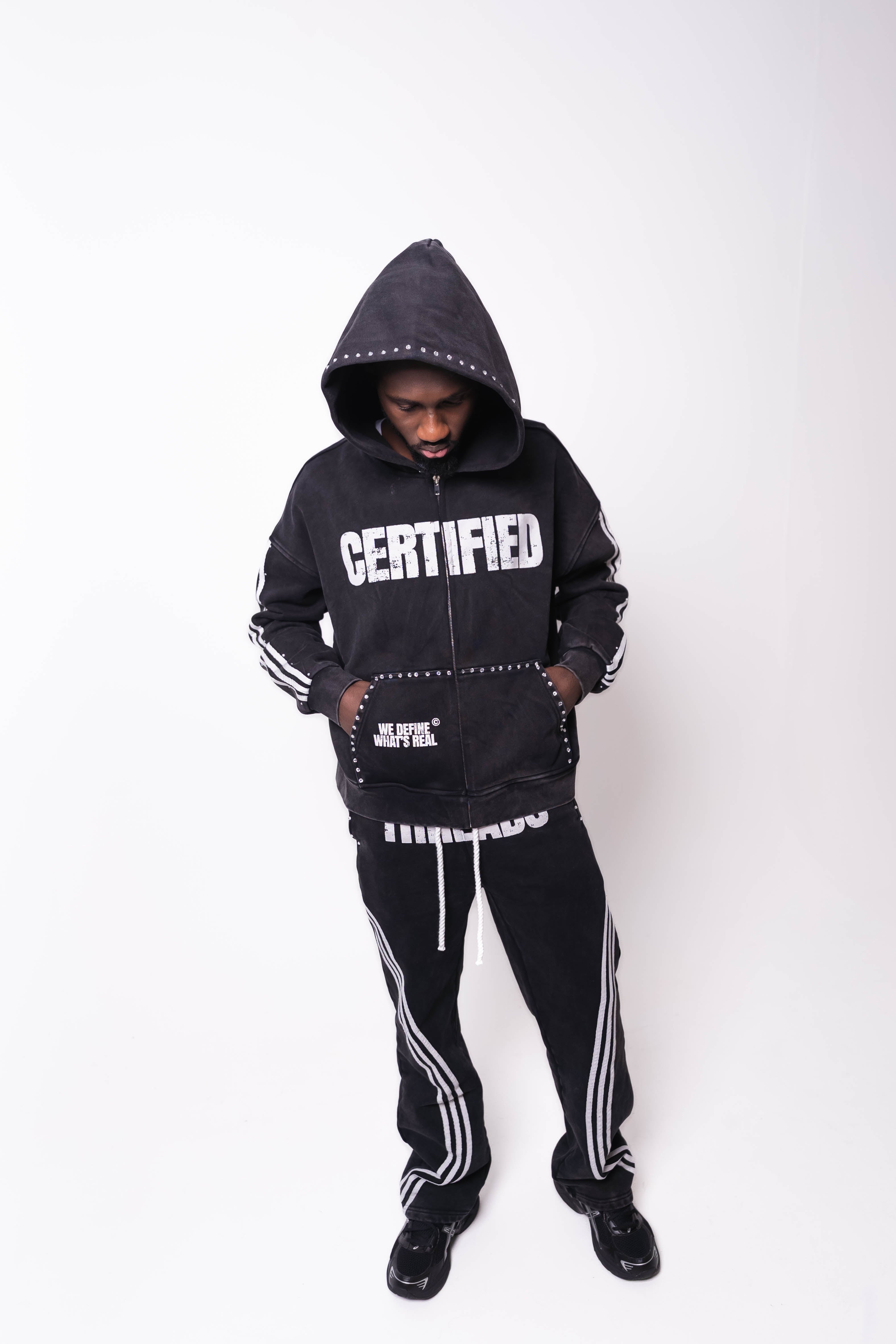 BLACK ESSENTIALS SET