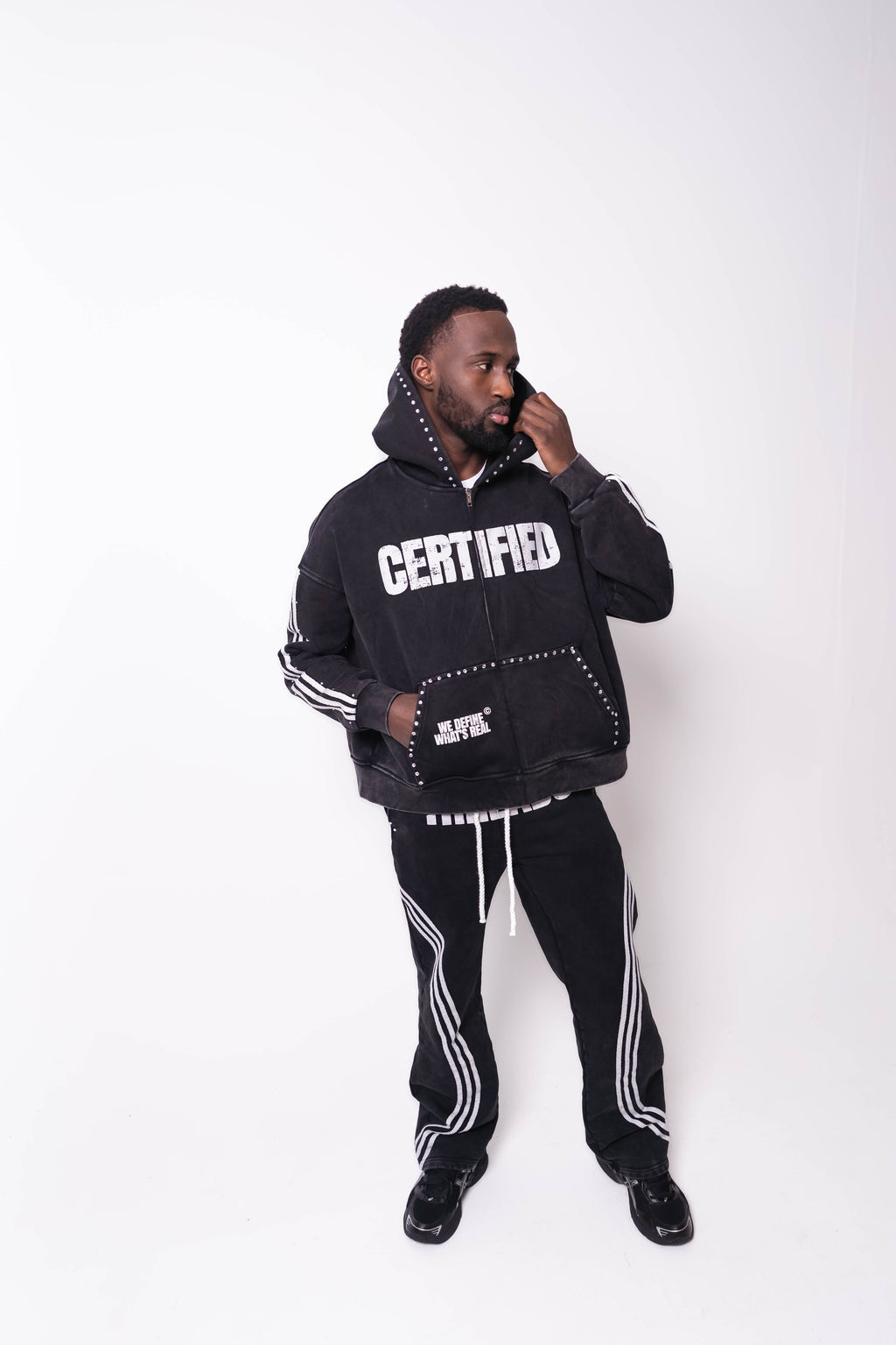 BLACK ESSENTIALS SET