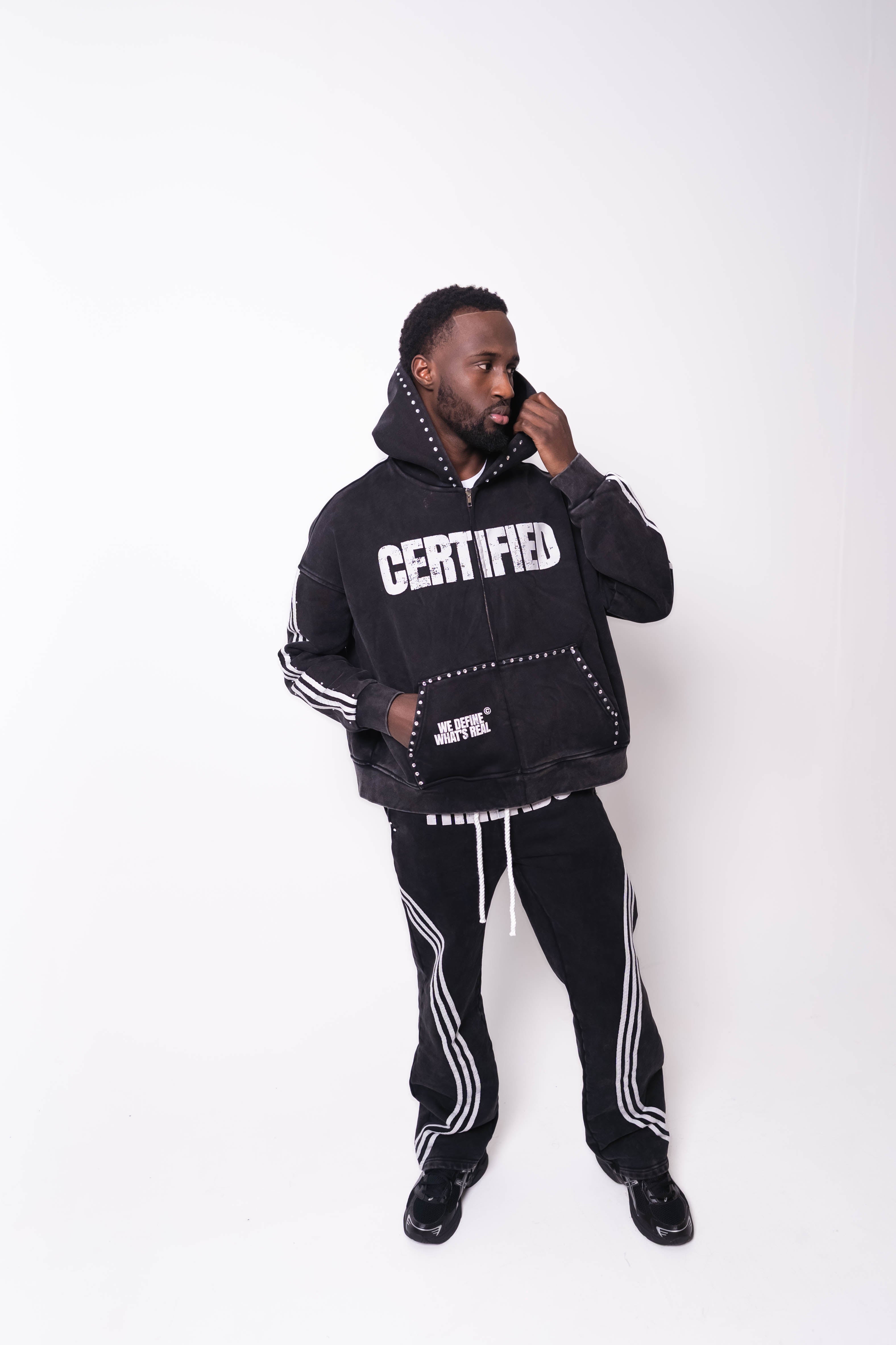 BLACK ESSENTIALS SET